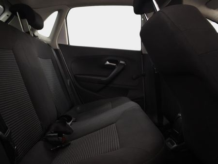 2022-Volkswagen-Polo-Vivo-16-Comfortline-Auto-5-dr_8