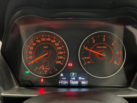 2014-BMW-2-Series-220d-Coupe-M-Sport-Auto_10