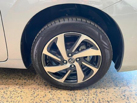 2024-Toyota-Starlet-15-XS-Auto_9