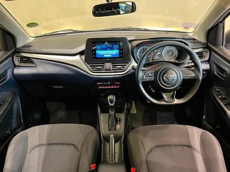2024-Toyota-Starlet-15-XS-Auto_5