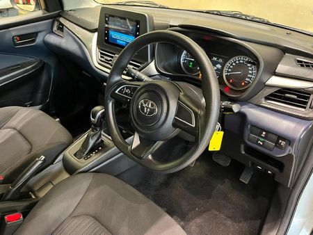 2024-Toyota-Starlet-15-XS-Auto_6