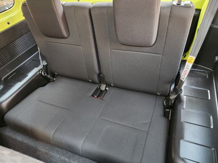 2019-Suzuki-Jimny-15-GLX_16