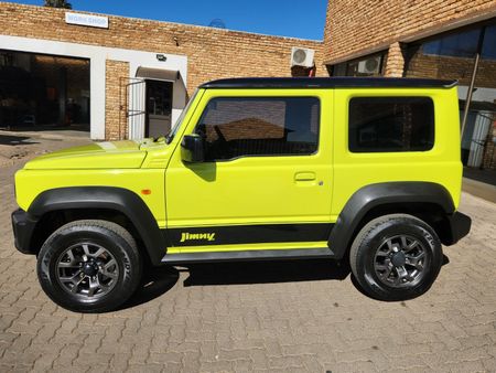 2019-Suzuki-Jimny-15-GLX_5