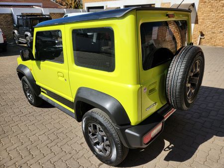 2019-Suzuki-Jimny-15-GLX_6