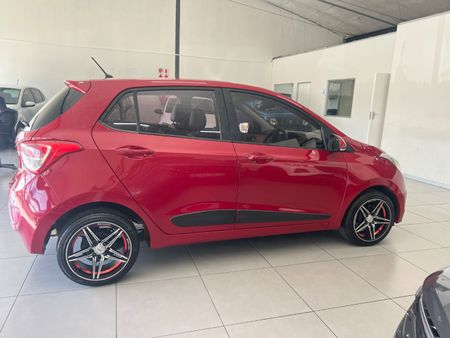 2017-Hyundai-Grand-i10-125-Motion_3