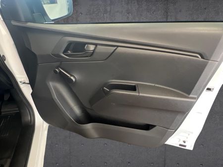 2026-Isuzu-D-Max-19-DDI-HR-Single-Cab_14