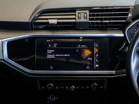 2021-Audi-Q3-14-TFSI-Auto-Advanced-35-TFSI_18