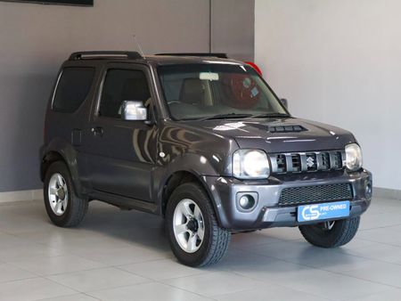 2013-Suzuki-Jimny-13_0