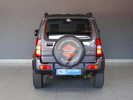 2013-Suzuki-Jimny-13_9