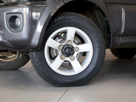 2013-Suzuki-Jimny-13_11