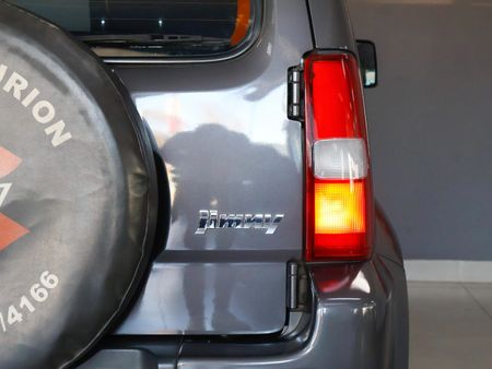 2013-Suzuki-Jimny-13_16