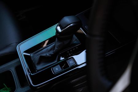 2026-Toyota-Corolla-Cross-18-XR_13