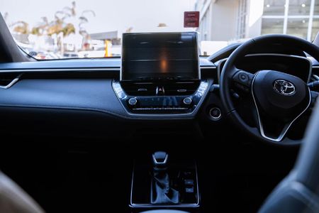 2026-Toyota-Corolla-Cross-18-XR_20
