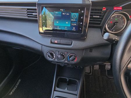 2025-Suzuki-Ertiga-15-GL_12