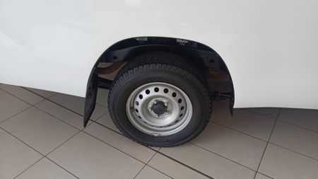 2023-Toyota-Hilux-20-VVTi-Single-Cab_3