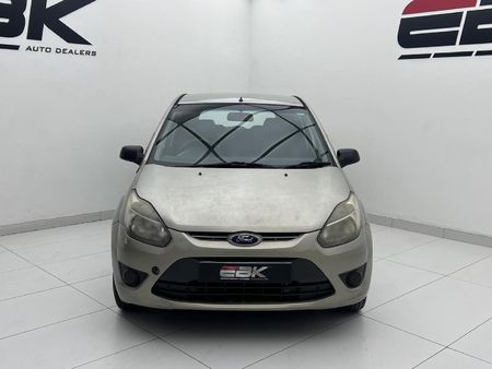 2011-Ford-Figo-14-TDCi-Ambiente_1