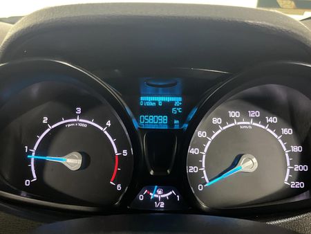 2015-Ford-EcoSport-15-TDCi-Trend_7