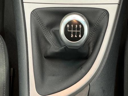 2006-BMW-1-Series-116i-5-dr_10