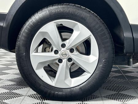 2019-Nissan-Qashqai-12T-Visia_7