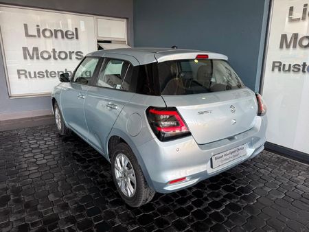 2025-Suzuki-Swift-12-GL-Auto_10