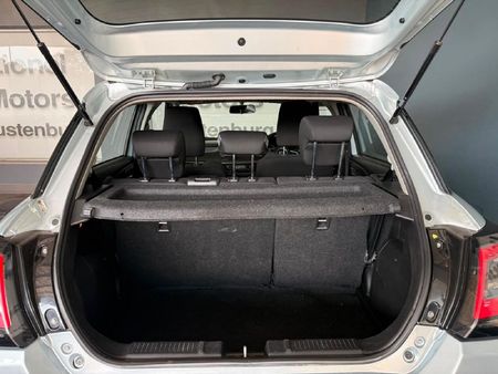 2025-Suzuki-Swift-12-GL-Auto_13