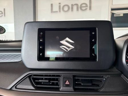 2025-Suzuki-Swift-12-GL-Auto_26