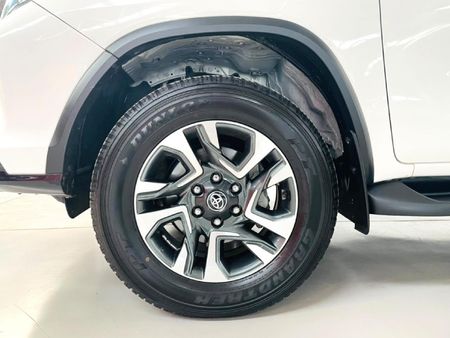 2025-Toyota-Fortuner-24-GD-6-4x4-Auto_8