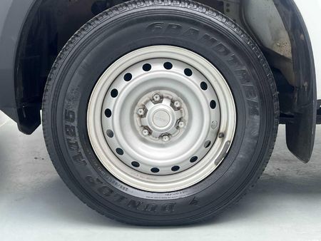 2024-Isuzu-D-Max-19-DDI-HR-L-4x4-Single-Cab_15