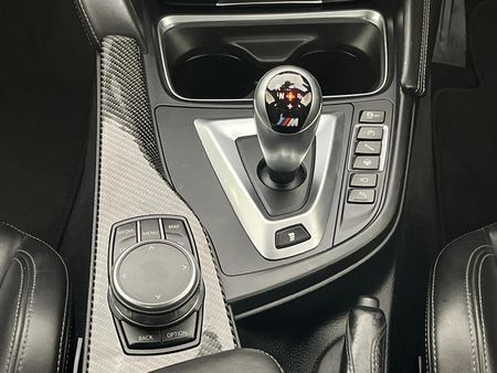 2017-BMW-M3-Auto-F80_10