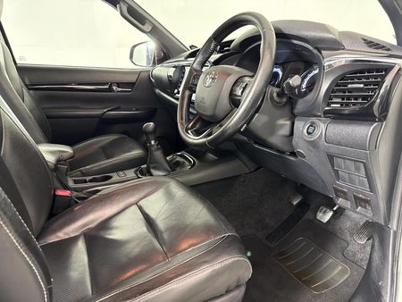 2020-Toyota-Hilux-28-GD-6-Raised-Body-Raider-Double-Cab_9