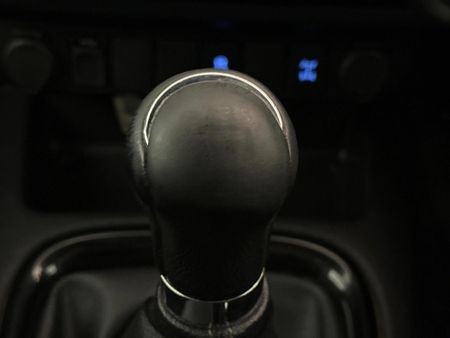 2020-Toyota-Hilux-28-GD-6-Raised-Body-Raider-Double-Cab_10