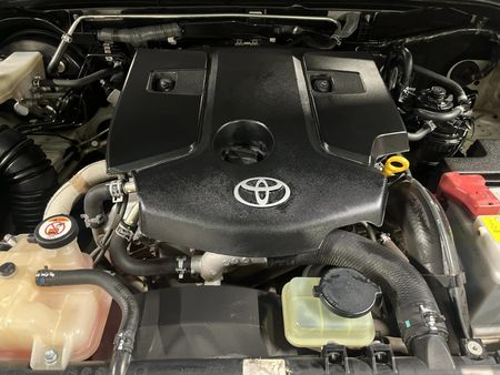 2020-Toyota-Hilux-28-GD-6-Raised-Body-Raider-Double-Cab_11