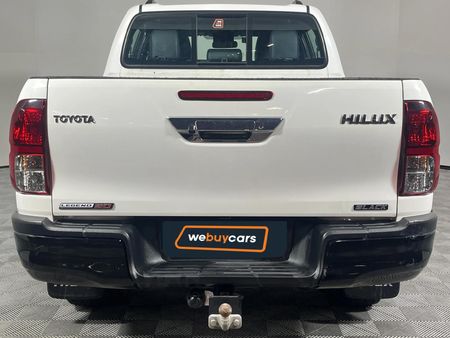 2020-Toyota-Hilux-28-GD-6-Raised-Body-Raider-Double-Cab_15