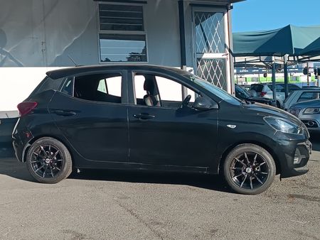 2025-Hyundai-Grand-i10-10-Fluid_2