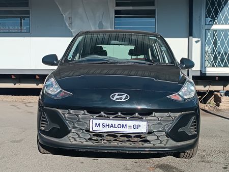 2025-Hyundai-Grand-i10-10-Fluid_3
