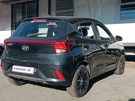 2025-Hyundai-Grand-i10-10-Fluid_4