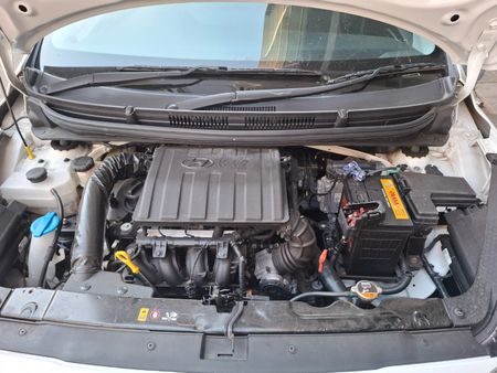 2024-Hyundai-Grand-i10-12-Fluid-Auto_13