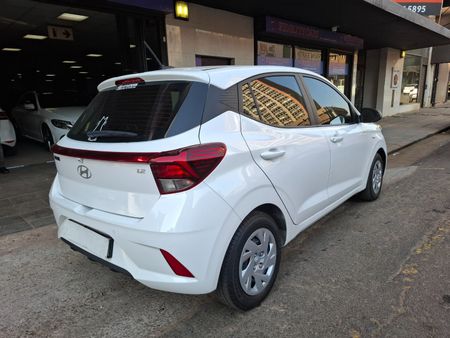 2024-Hyundai-Grand-i10-12-Fluid-Auto_5