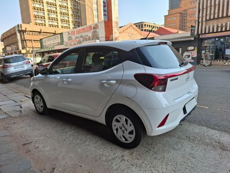 2024-Hyundai-Grand-i10-12-Fluid-Auto_6