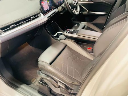 2025-BMW-X1-sDrive18d-M-Sport_12