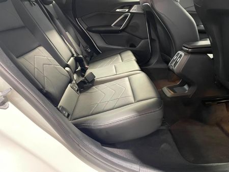 2025-BMW-X1-sDrive18d-M-Sport_15