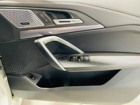 2025-BMW-X1-sDrive18d-M-Sport_19