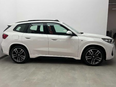 2025-BMW-X1-sDrive18d-M-Sport_2
