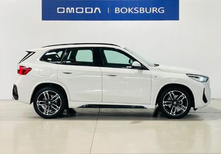 2025-BMW-X1-sDrive18d-M-Sport_6