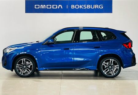 2025-BMW-X1-sDrive18d-M-Sport_7