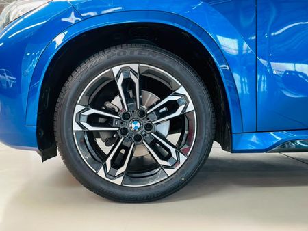 2025-BMW-X1-sDrive18d-M-Sport_8