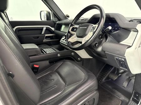 2021-Land-Rover-Defender-110-D240-SE-X-Dynamic-177kW_9