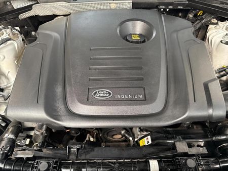 2021-Land-Rover-Defender-110-D240-SE-X-Dynamic-177kW_13