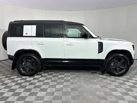 2021-Land-Rover-Defender-110-D240-SE-X-Dynamic-177kW_17