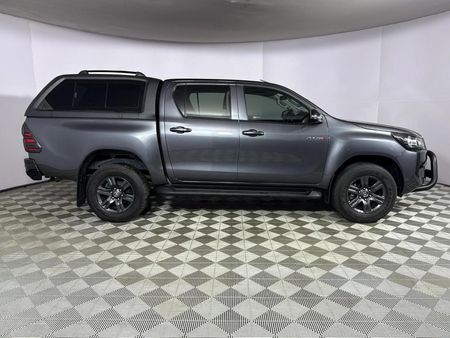 2025-Toyota-Hilux-24-GD-6-Raised-Body-Raider-Auto-Double-Cab_17